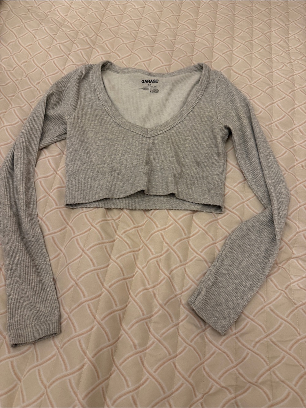 Garage Light Gray Ribbed V‑Neck Cropped Long‑Sleeve Top